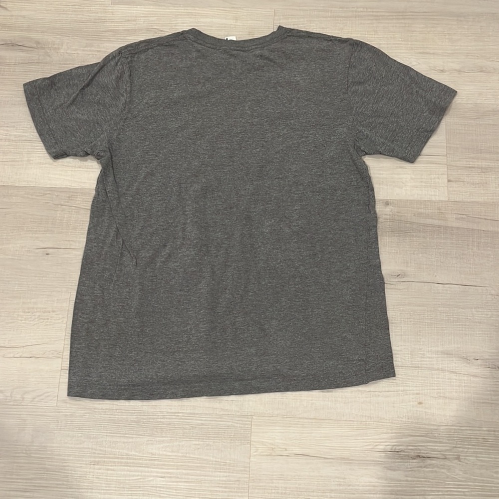 UConn Huskies T-shirt - Picture 4 of 4